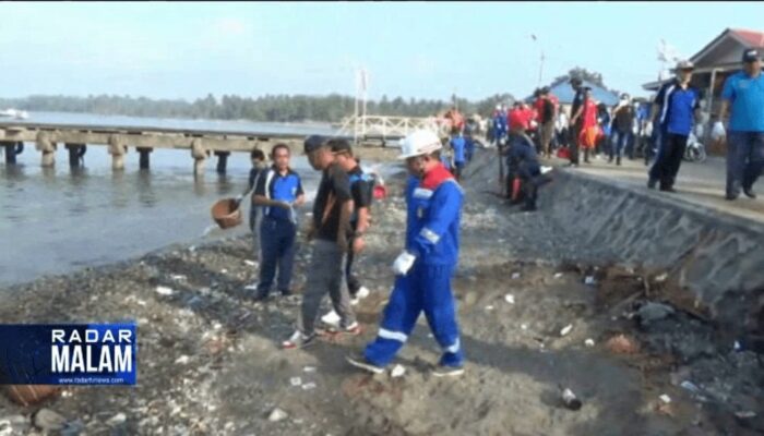 Peringati Hari Perhubungan Tahun 2019 Sabandar Pelabuhan Kelas III Kota Agung Kabupaten Tanggamus Gelar Bersih Pantai