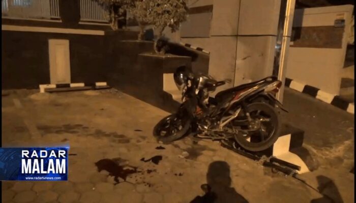 Pengemudi Mabuk Tabrak Pagar