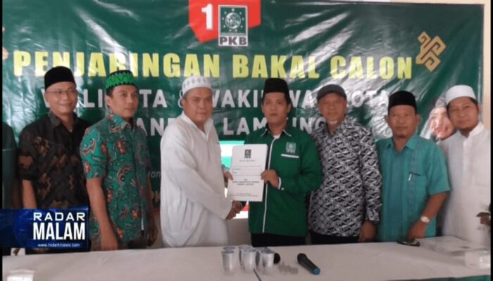 Perahu PKB Banjir Pendaftar