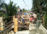 Tak Peduli Terik Matahari, Satgas TMMD ke-106 Kodim 0314/Inhil Selesaikan Pembuatan Jembatan Beton