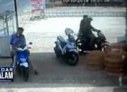 Curi Motor, Kawanan Bandit Terekam CCTV