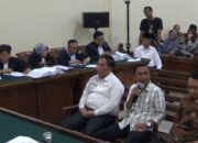 Agung-Sri Widodo Berbelit, Hakim Amuk Eks Bupati & Wabup