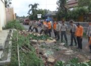 Hujan Deras Robohkan Tembok Dinas PMPTSP