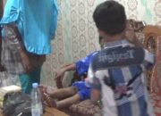 Anak Disiksa Ayah Tiri, Ibu Pasrah