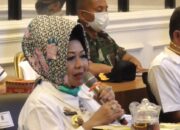 Positif Covid Berkeliaran, Diancam Jemput Paksa Satu Keluarga Pasrah