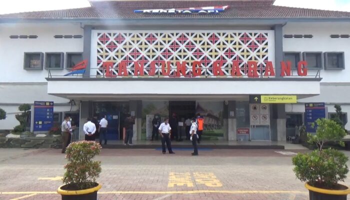 PT KAI Catat 43 Persen Tiket Terjual