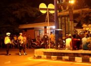 Protes Lokasi Karantina, Massa Geruduk Rumdis Wabup Lampung Utara