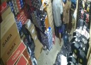 Tiga Pencuri Bobol Toko Terekam CCTV
