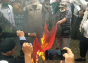 Tolak RUU HIP, Massa Bakar Bendera PKI