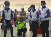 Cegah Covid 19, Polwan Patroli di Mal