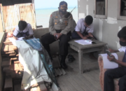 Bantu Siswa Daring, Polsek TBS Bagikan Kuota Internet