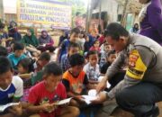 Peduli Minat Baca, Bhabinkamtibmas Dapat Penghargaan Polisi Teladan