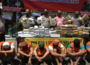 42 Kilogram Ganja Dikemas Dalam Buku Sekolah
