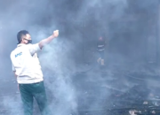 Padamkan Api di GOR Saburai, Petugas BPBD Alami Luka Bakar