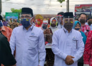 Pencak Silat Kawal Caden Wahdi-Qomaru ke KPU