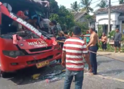 Bus Konvoi Tabrak Truk, 2 Kritis