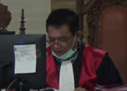 Korupsi Raskin, Eks Kades di Bui 4 Tahun