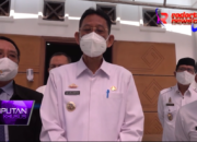 PJS Bupati Lampung Tengah Terima Penghargaan WTP