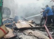 Gudang Kayu Ludes Terbakar