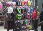 Sepi Pembeli, Pedagang Maki Petugas