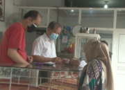 PPKM Diperpanjang, Warga Terpaksa Jual Emas