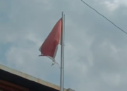 Kibarkan Merah Putih Robek, Disdik Lampura Tak Mendidik