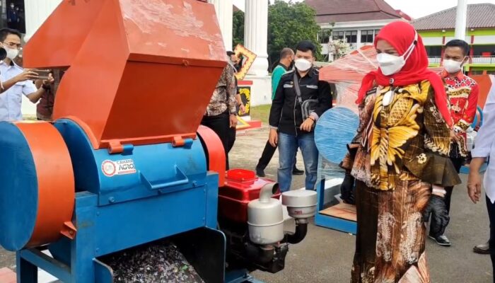 Pemkot Dapat 4 Mesin Pencacah Sampah