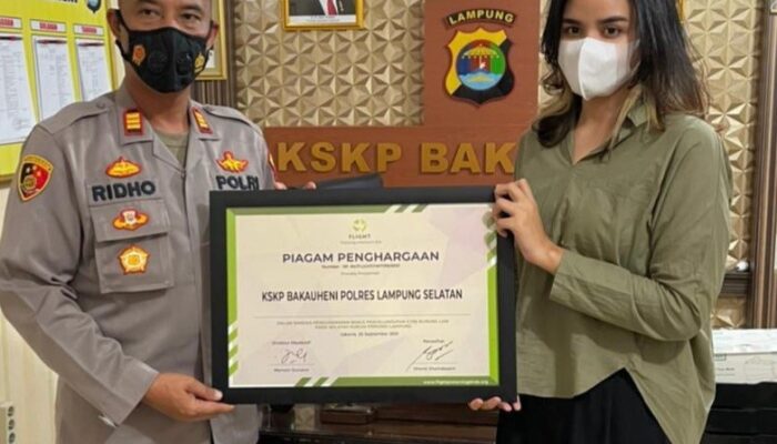 Selamatkan Ribuan Burung, KSKP Bakauheni Dapat Piagam