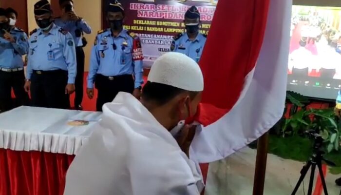 Ikrar Empat Napi Terorisme: ’’Kami Lepas ISIS, Kami Setia NKRI’’