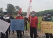 Kelompok Warga Bersitegang, Geger Pengibaran Kalimat Tauhid