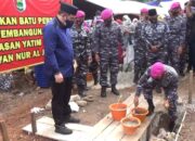 Aksi Yon 7 Kompi C Marinir: Wakaf Tanah Makam Dan Bangun Masjid