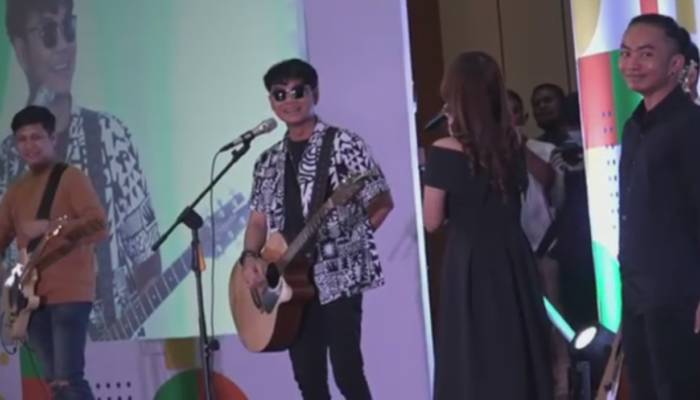 Meriah, Anji dan Tri Suaka Cs Hibur Pengunjung Festival Akustik di Metro