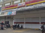 Bawa Suzuki Ertiga, Gasak Brankas Alfamart