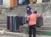 Sepi Pembeli Sewa Kios Mananti, Pedagang Smep Kembali Jualan di Jalan