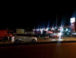 Truk Habis Solar, Sopir Terpaksa Menginap di SPBU