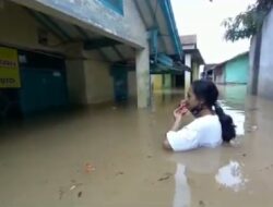 Puluhan Rumah Terendam, Warga Masih Mengungsi