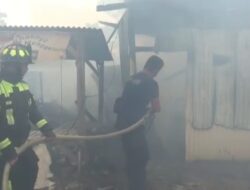 1 Rumah 12 Kios Ludes, Kerugian Ratusan Juta Rupiah