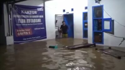 74 Rumah Terendam, 15 Rusak Tertimpa Pohon Tumbang