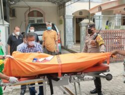 Warga Cium Bau Busuk, Jasad Pria Lajang Ditemukan Tergeletak di Lantai