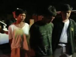 Beraksi Malam Hari, Dua Jambret Diamuk Massa