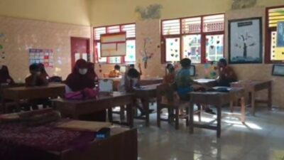 Sekolah Terendam, Siswa SDN 3 Rawa Laut Tunda Bejalar