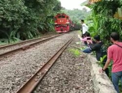 Kepergok Mengintip, Pria Paruh Baya Ditemukan Tewas di Rel Kereta