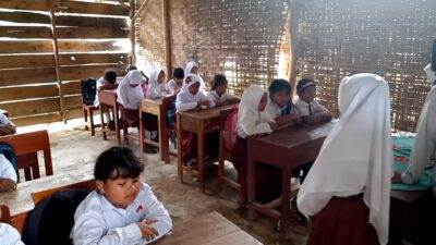 Sekolah Geribik Lampura, Sertifikat Jadi Alasan Tidak Dibangun Ruang Kelas