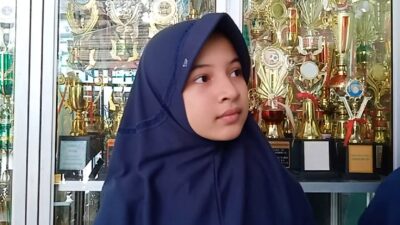 Alami Hal Mistis, Ke Jakarta Bonceng Tiga