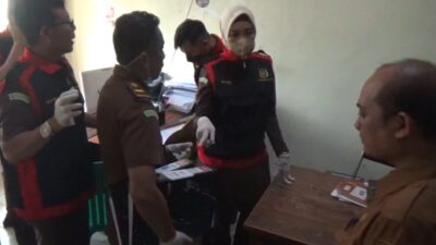 76 Saksi dan Eks Kadis DLH Diperiksa