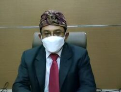 Akhir Tahun Unila Kukuhkan 13 Guru Besar