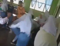 Viral, Pelajar Putri Dikeroyok Teman Sekolah