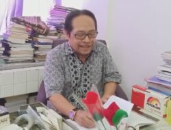 Guru Bahasa Inggris Terancam Mengganggur