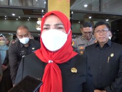 Upah Minimum Kota Diburu Deadline