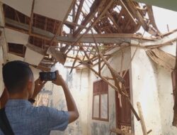 Atap TK Negeri Pembina di Lampura Ambruk